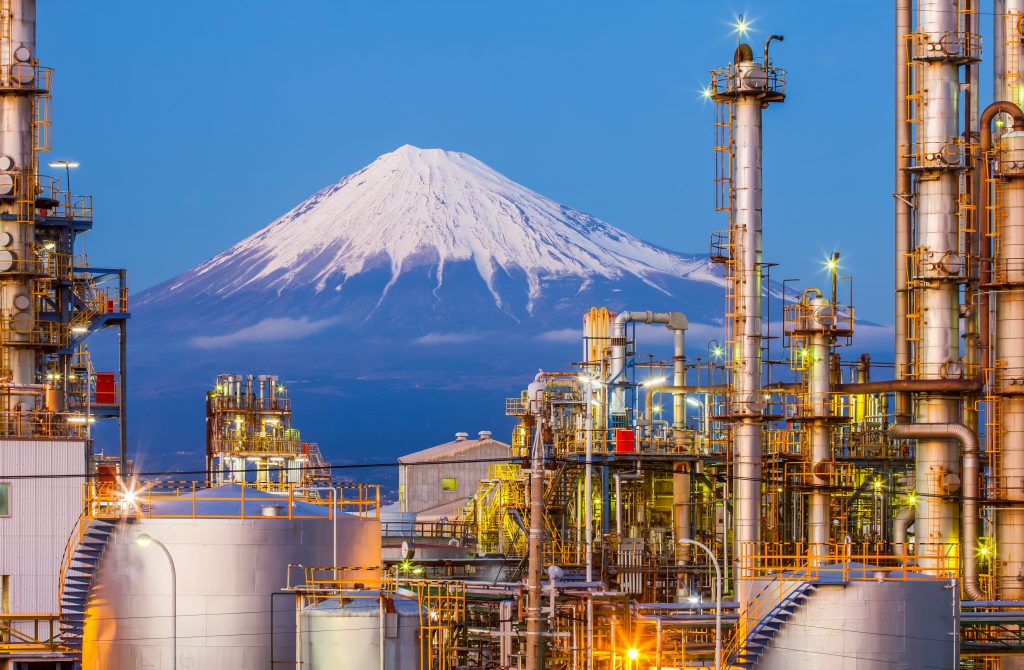 日本の原油輸入の90％以上を占める最大のエネルギーの輸入元は中東地域であり、その中でもサウジアラビアが大部分を占める。