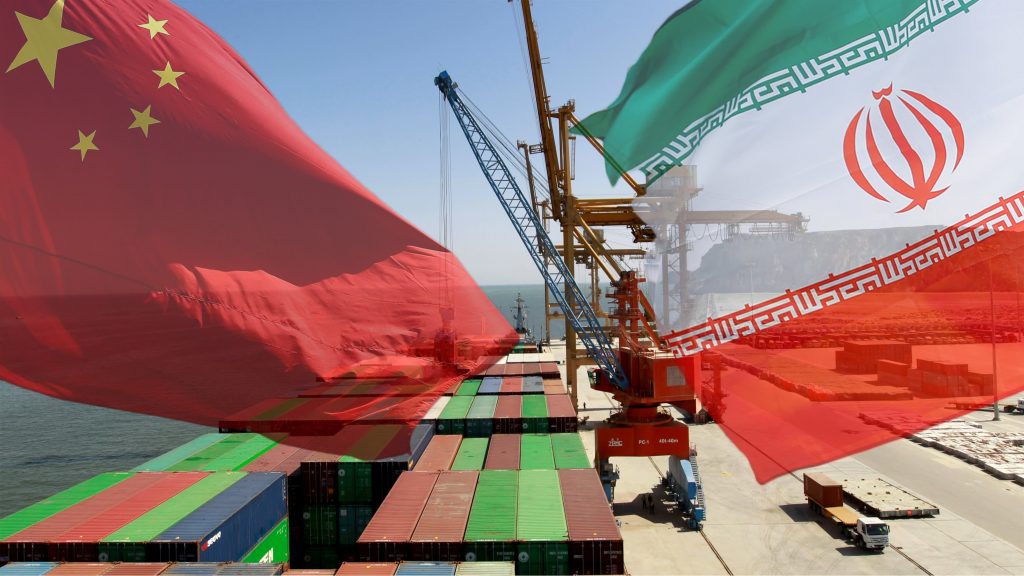 中国・イラン間の合意は貿易、経済、政治、文化、安全保障の分野に及び、25年間で4000億ドルの規模と伝えられている。(ロイター)