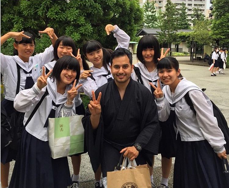 子供時代には日本のアニメからも大きな影響を受け、日本の音楽や日本語そのものからも影響をもらったと、彼は説明した。(供給写真)