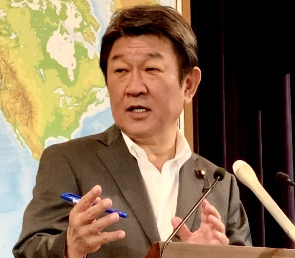 大臣はまた、かつて種子島宇宙センターを訪れたことがあり、施設がテレビドラマから出てきたように非常に印象的だったと語った。