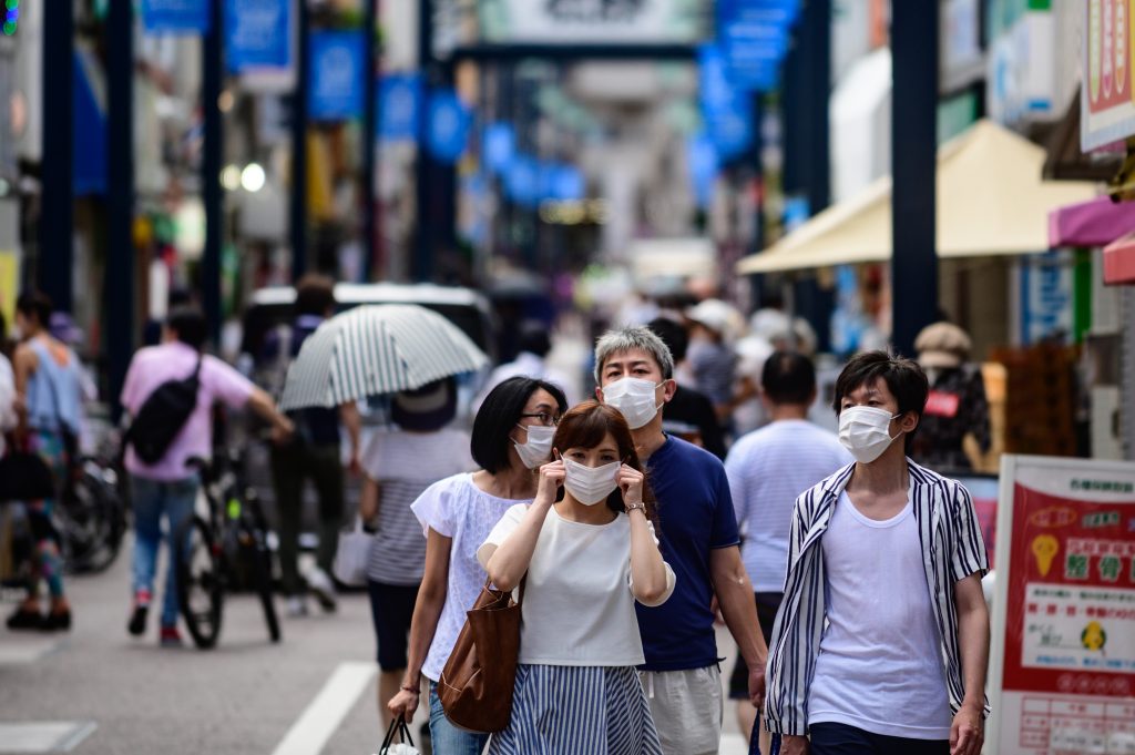 １日当たりの判明数が２００人を超えるのは７日連続。(AFP)