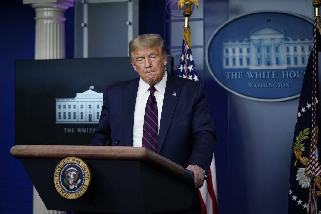 しかしトランプは可能性のある攻撃の背後にいる存在について詳細に触れることは一切なく、「米国はレバノンと話をする準備ができている」と述べた。(AFP)