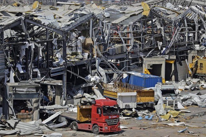 2020年8月4日に起きた大規模な化学爆発後の、ベイルートの港の壊滅的な様子。（AFP）