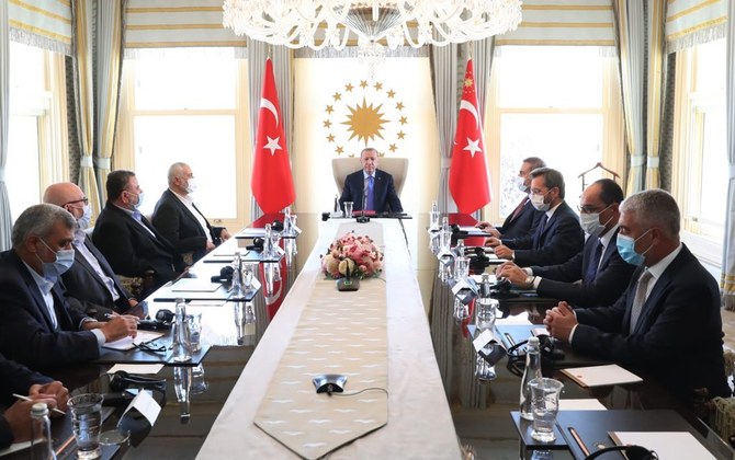 エルドアンがハマスの指導者たちと8月22日にイスタンブールで面会した(トルコ大統領発表)