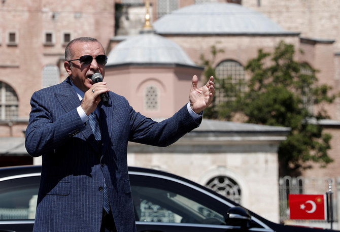 トルコのレジェップ・タイイップ・エルドアン大統領は、ユネスコ世界遺産に認定されたハギアソフィアの改修から1ヶ月後に、古代の正教会をモスクにする命令を下した。（資料写真/ロイター）