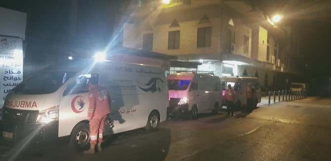 ベイルートの爆発事故による負傷者を救助するため、KSReliefが資金提供する慈善団体より緊急チームが派遣された。（提供）