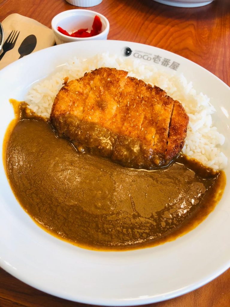7. 新店舗は、カレーに日本米を使用して、信頼を維持している