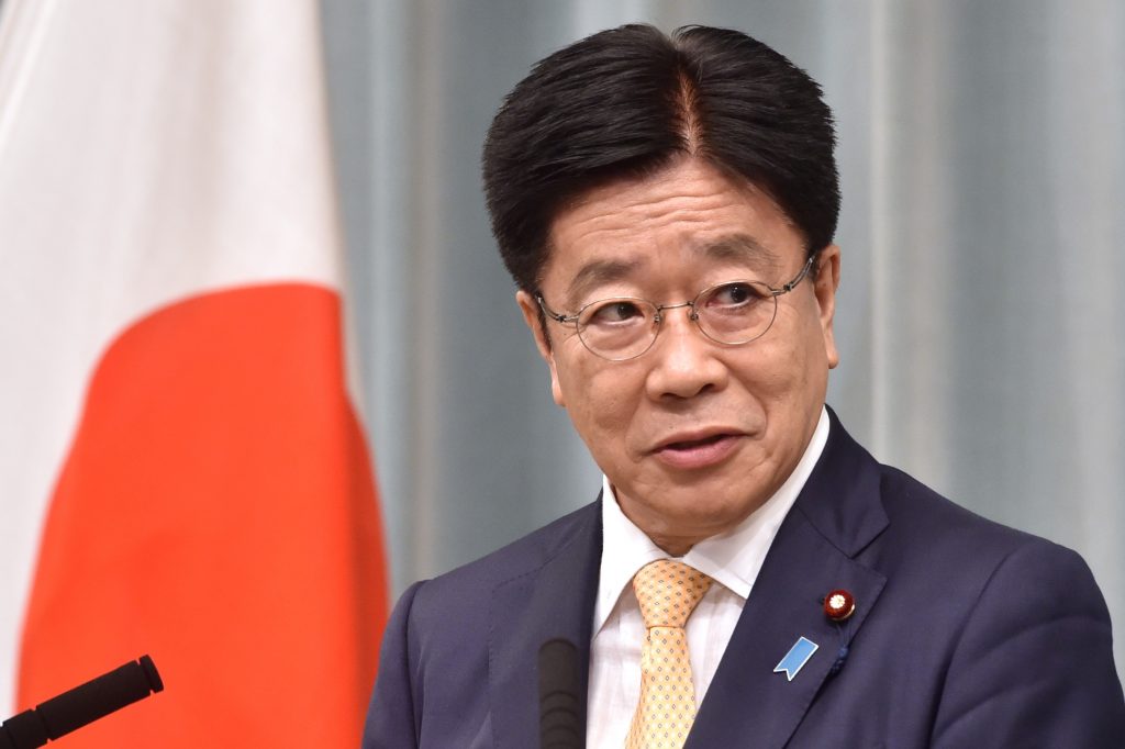 日本の加藤勝信内閣官房長官は詳細は明かさなかったが、起こりうるハッキング攻撃から大会を守るために全力を尽くすと話した。（AFP）