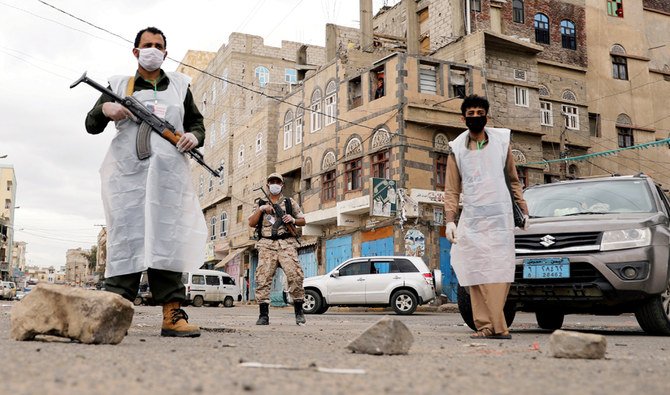 サヌア市内を警備中の治安要員。イエメン、2020年5月6日。（ロイター）