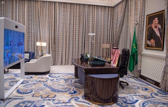 サウジ内閣は10月6日、サウジアラビア、ネオムでのサルマン国王(写真)が議長を務める週一回の閣僚会議において、世界はイランの核合意に対する責任を担う必要があるとした。(SPA)