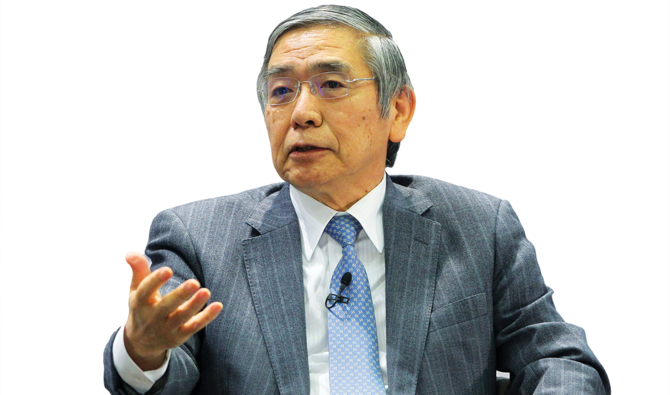 日本銀行総裁の黒田東彦氏は、財政刺激策および金融刺激策のおかげで調子が上向いたこともあり、経済が好転し始めている、と述べた。（AFP）