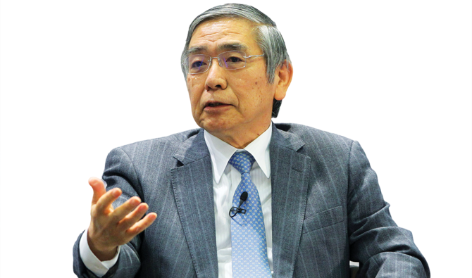日本銀行総裁の黒田東彦氏は、財政刺激策および金融刺激策のおかげで調子が上向いたこともあり、経済が好転し始めている、と述べた。(AFP)