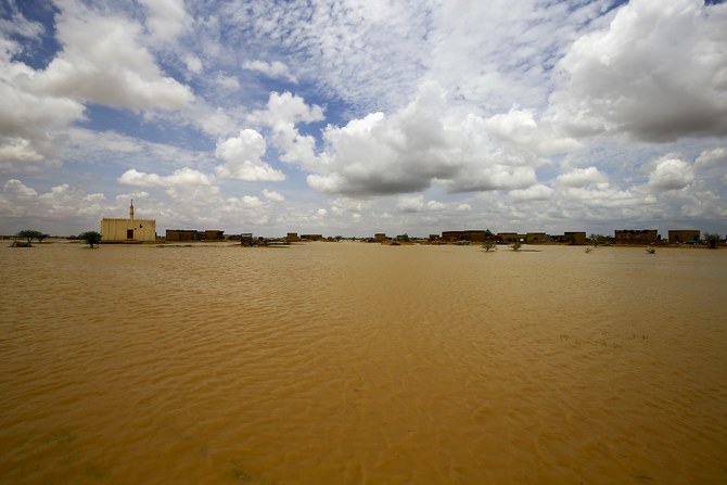 クウェートはこれまでに約250トンの支援物資を輸送しており、災害を克服しようとするスーダンにとって最大支援国家のひとつであると、スーダン洪水管理最高委員会報道官は述べた。（資料/AFP）