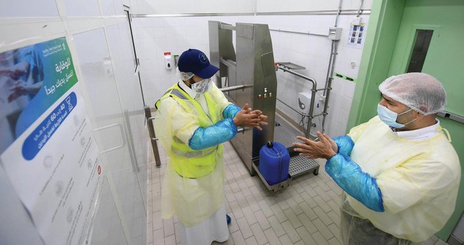 サウジ食品医薬品局はジッダの工場1つと倉庫4つを査察中に違反を検出した。（SPA）