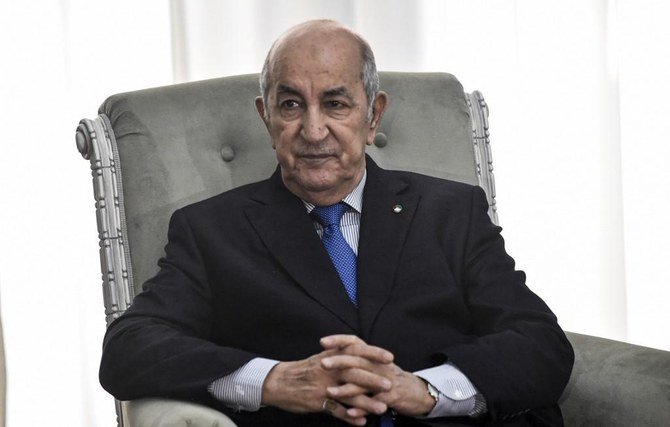  75歳のアルジェリア大統領、アブデルマジド・テブン氏は、一部の「政府高官」当局者らがCOVID-19で体調を崩しているため、自主隔離を行っている。（ファイル/AFP）