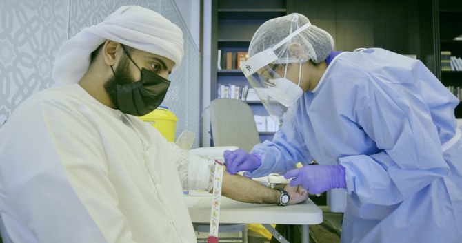 アブダビ皇太子府は、新型コロナウイルスで命を落とした人々の遺族に予防接種を行うキャンペーンを開始した。（WAM）