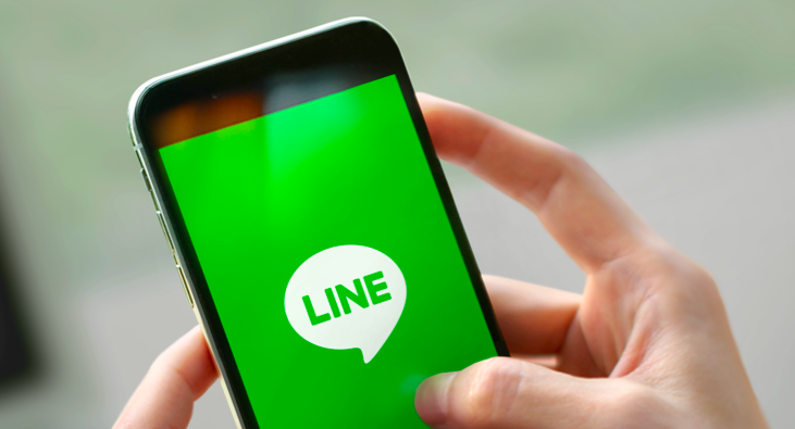 新型コロナウイルスのパンデミックのあいだ、複数のブランドは日本のチャットアプリ「LINE」で製品の販売を始めた。(LINE)