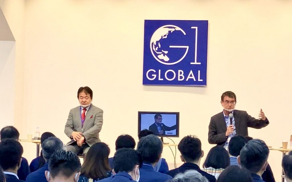 河野太郎氏は、日曜日に東京で開催された第10回G1グローバル会議で講演した。 (ANJ写真)