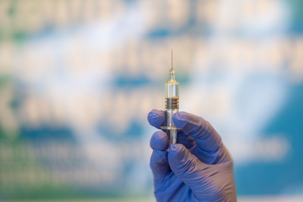 ワクチンは、予定通り年内に治験に入る見込みという。(AFP)
