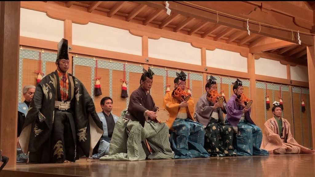 大倉正之助さんは、鼓の演奏技術を極めてきた家系の16代目にあたる。（sho-okura）