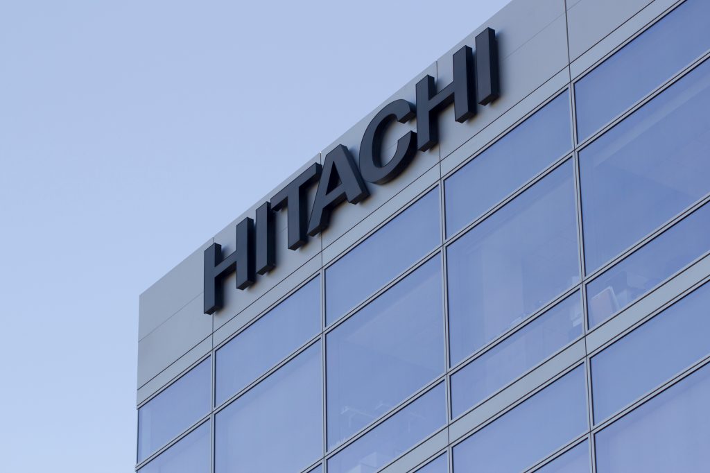 勤務する場合でも、可能な限り在宅勤務の利用を求める。期間中は、社員を集めた会議や行事は原則として行わない。(Shutterstock)