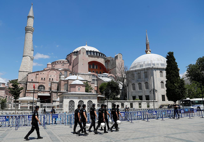 海外渡航における安全保障上の懸念が、トルコの観光産業に打撃を与えている。（ロイター通信/ファイル）