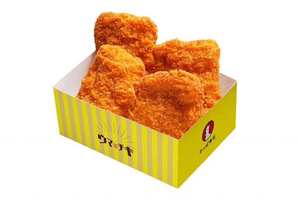 日本でフライドチキンは、クリスマスのお祝いの食卓に欠かせないものとなっている。(かっぱ寿司より)
