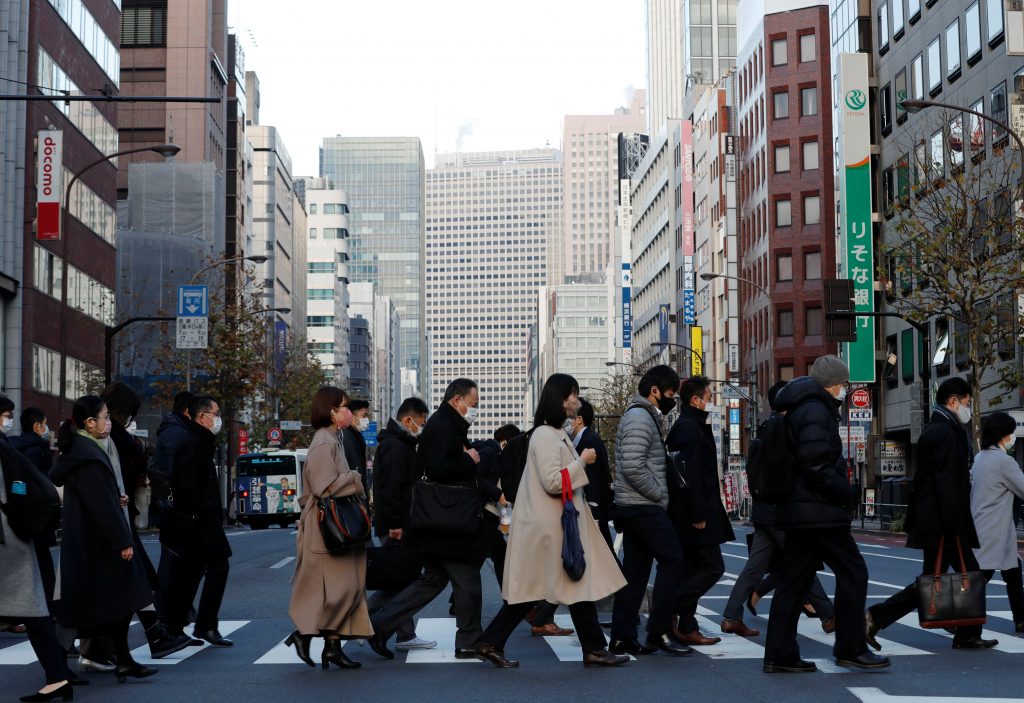 都で１日当たりの新規感染者が２０００人を超えるのは初。(Reuters)