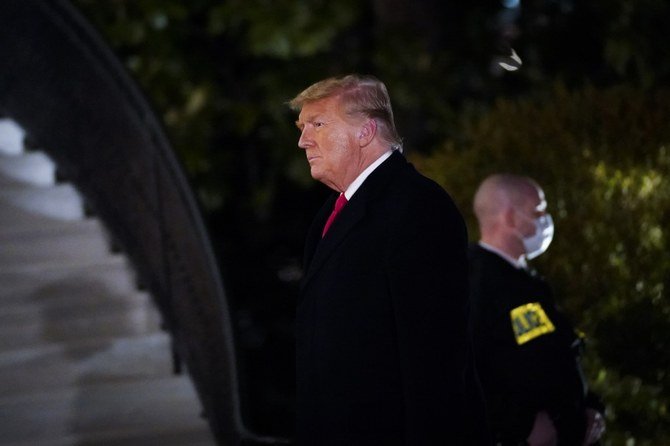 民主・共和両党の下院議員の過半数は13日、ドナルド・トランプ氏を退任7日前に弾劾訴追する決議案を可決した。(AFP)