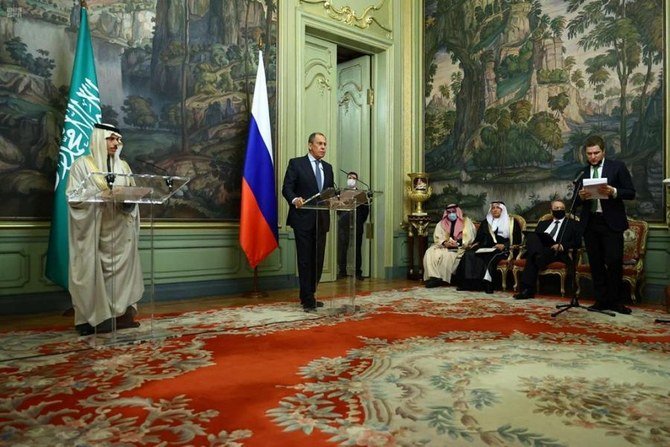 サウジアラビアの外相、ファイサル・ビン・ファルハン王子は、2021年1月14日にロシアを公式訪問中のモスクワで、ロシアのセルゲイ・ラブロフ外相と共同記者会見を行った。（国営サウジ通信）