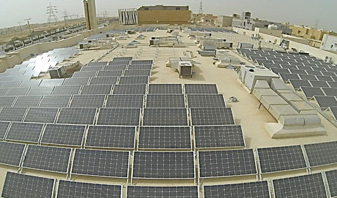 この太陽光発電業界は、電気を生み出すためのより安全で持続可能な環境的アプローチを持っている。（SPA）