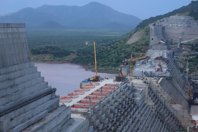 エチオピアのベニシャングル・グムズ地方グバ・ワレダにあるナイル川にて建設が進んでいる大エチオピア再生ダム。（ロイター／ファイル写真）