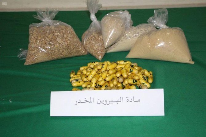 サウジアラビア内務省は、当局が東部州で10kg以上のメタンフェタミンと5kgのヘロインを押収したと述べた。(SPA)