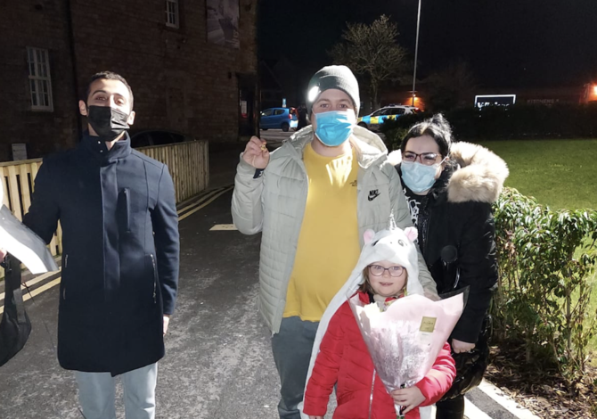 トゥルキー・アル＝シャマーリ氏がイギリスで川に溺れる男性を救助し「英雄」と称賛されている（提供）