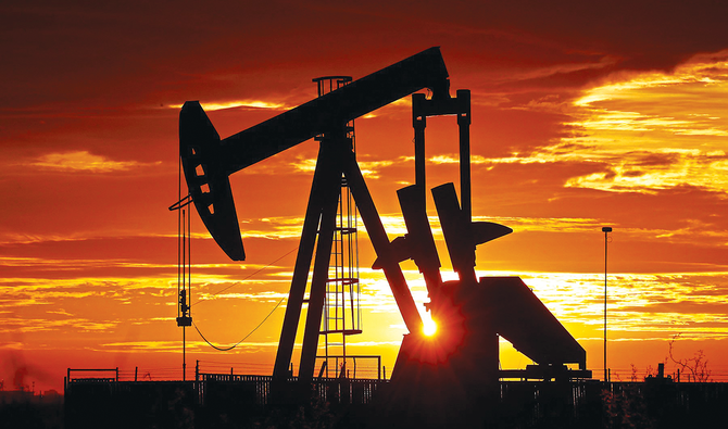 OPECプラスでは昨年の協調減産を1カ月延長することで合意した。（Shutterstock）