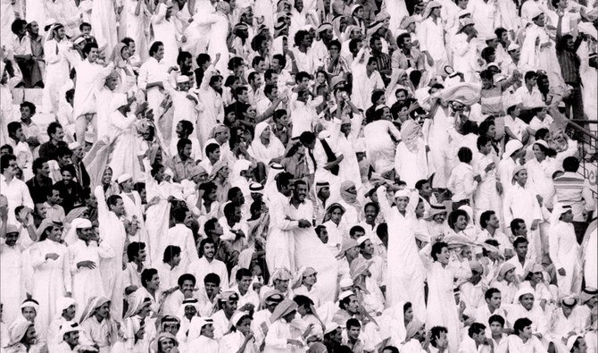 60年以上前にサウジアラビアで身分証明が義務化されたとき、登録に名乗り出た人々の多くは自身の正確な生年月日を知らなかった。（提供）
