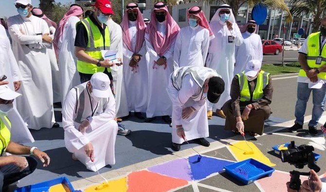 「カラフル遊歩道」プロジェクトの範囲は、南側遊歩道エリアのセントラルアイランドに4.5キロメートルにわたって広がり、8段階で実施される予定となっている。（写真はソーシャルメディアから）