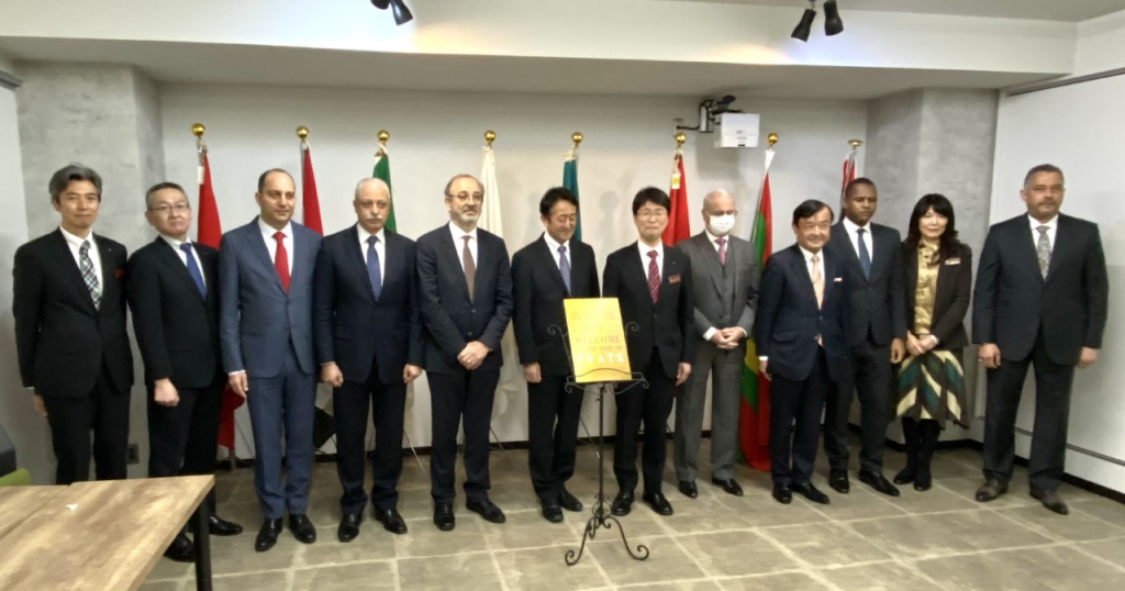  外務省と岩手政府関係者は大使らを歓迎し、日本と自国との間の貿易と交流の促進とアウトリーチプログラムを実施し、岩手への観光促進の希望を表明しました。(ANJP)