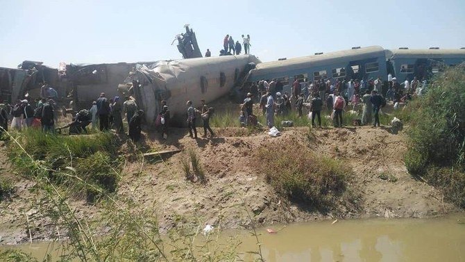 エジプトの列車事故では死傷者も報告されている。(ソーシャルメディア)