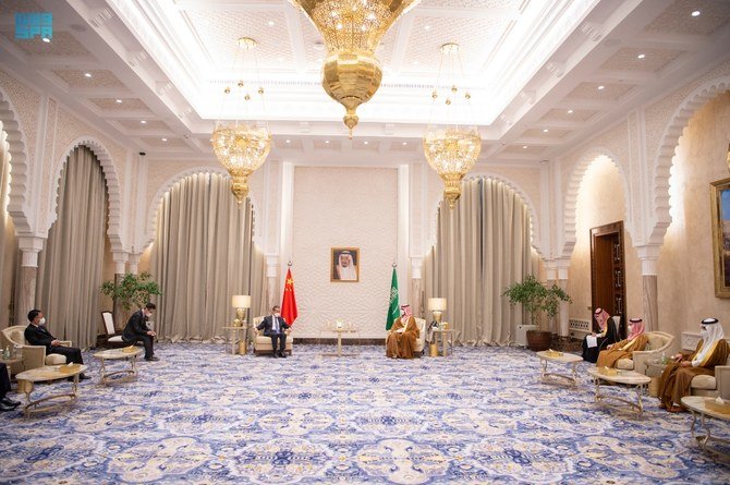 ムハンマド・ビン・サルマン・サウジアラビア皇太子、王毅外相とネオムにて会談。 (SPA)
