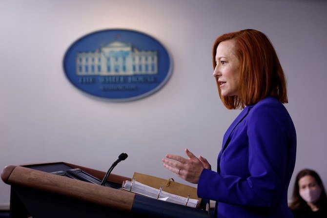 ホワイトハウスジェン・サキ報道官は2021年3月8日、ワシントンDCのホワイトハウスで、毎日行われる記者会見に対応する。(ロイター通信)