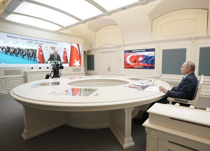 2021年3月10日、ウラジーミル・プーチン大統領とレジェップ・タイイップ・エルドアン大統領は、ロシアのロスアトムが建設中のトルコのアックユ原子力発電所で、原子炉第3号機の建設を始動させた。(AFP通信)