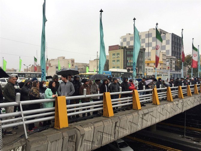反体制派によると、イラン政府はイランの若者がこの行事をきっかけに政権の抑圧を打ち破り、革命を起こすのではないかと恐れているという。(資料/ロイター通信)