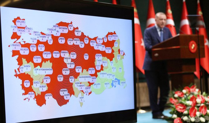 アンカラで閣議後に記者会見するトルコのレジェップ・タイイップ・エルドアン大統領。(AFP通信)