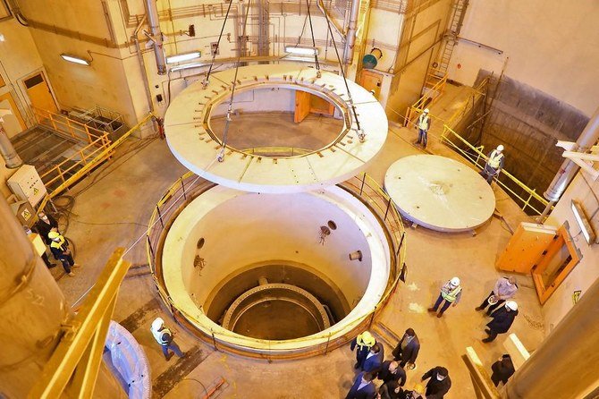 上は、イラン原子力庁が2019年12月23日に発表した資料写真に写るアラクの重水炉。（イラン原子力庁/AFP通信）