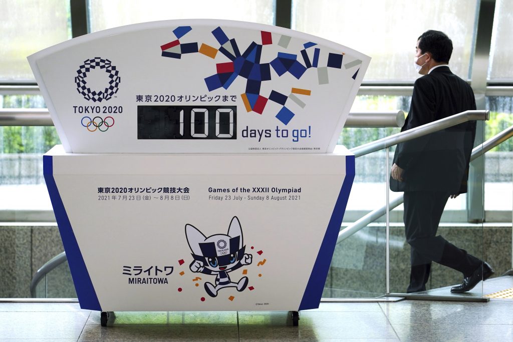 ７月２３日の東京五輪開幕まであと１００日の節目を迎えた１４日、東京都と大会組織委員会が機運醸成を図るイベントを都内で開いた。(AP)