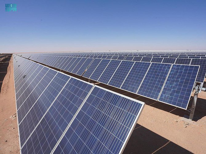 サウジアラビアのムハンマド・ビン・サルマン皇太子が、再生可能エネルギーに関する複数の新プロジェクトを発表する。（SPA）