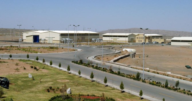 イランの首都テヘランから南に250km（155マイル）離れたナタンツのウラン濃縮施設の様子。（ロイター通信）