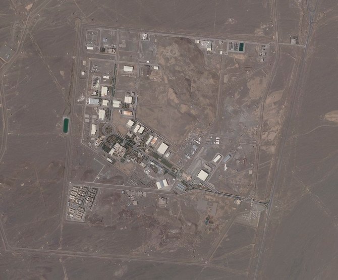 イランのナタンツ核施設が写る、プラネットラボ社提供の2021年4月14日水曜の衛星写真。（AP）