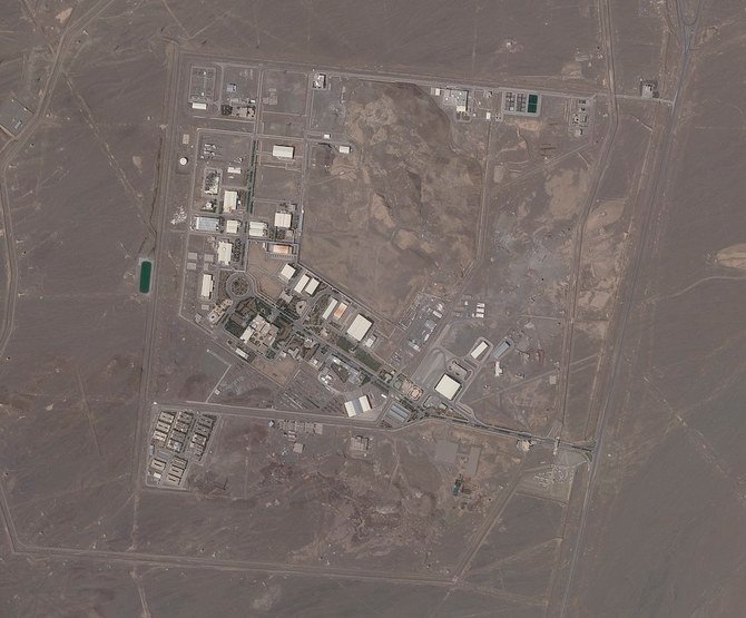 イランのナタンツ核施設が写る、プラネットラボ社提供の2021年4月14日水曜の衛星写真。(AP)